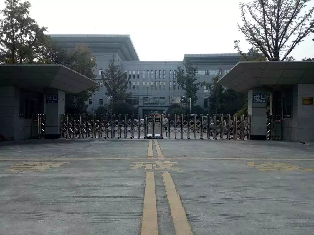 肇州县肇州县四川消防总队伸缩门